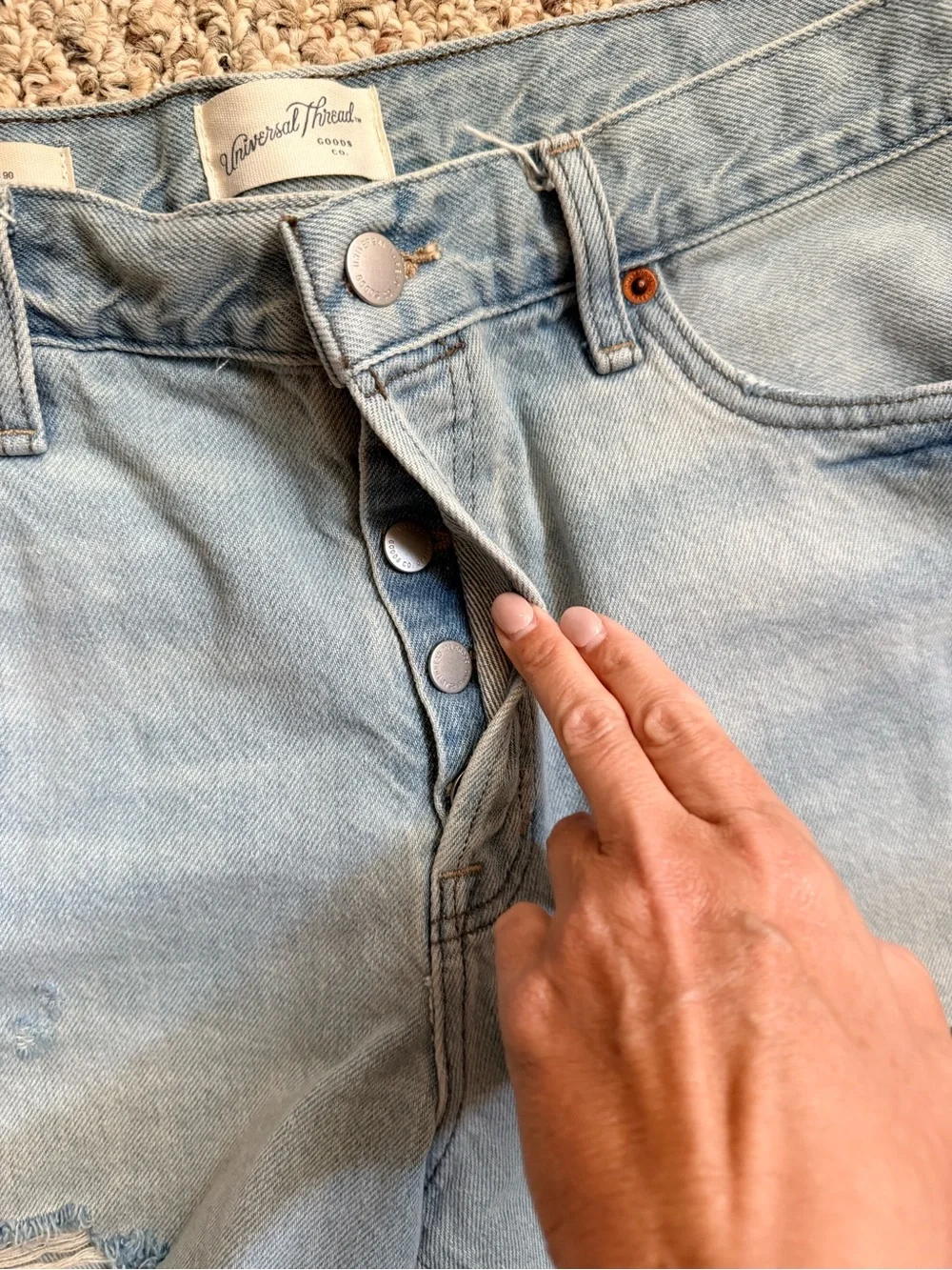 Universal Thread 90’s Baggy Distressed Denim Shorts 12